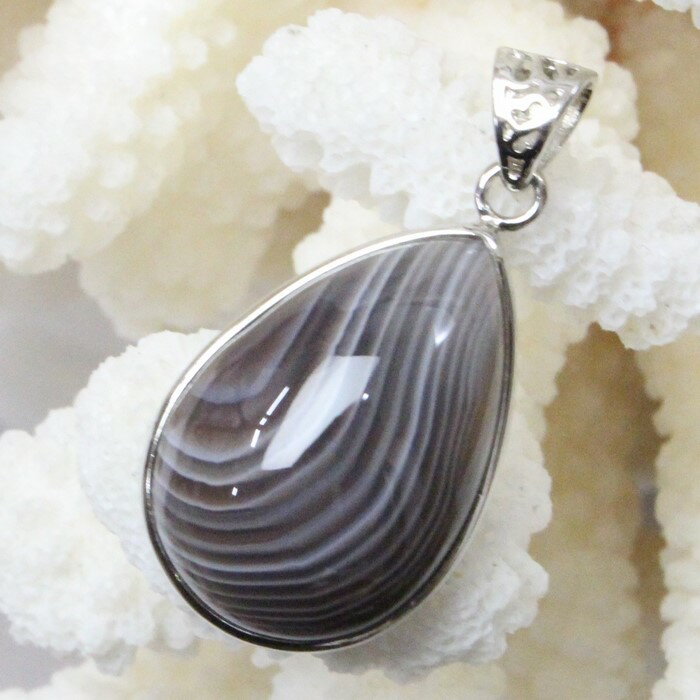 瑪瑙 ペンダント アゲート メノウ agate 瑪瑙 ネックレス ペンダントトップ 魔除け グッズ 厄除け 最強 瑪瑙ペンダント 天然石 ネックレス 人気 おすすめ パワーストーン 一点物 瑪瑙