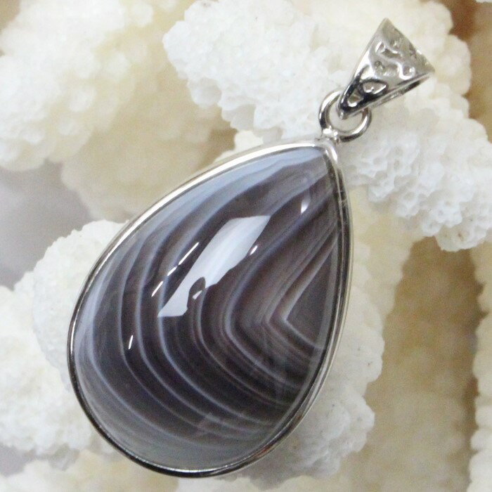 瑪瑙 ペンダント めのう アゲート メノウ agate 瑪瑙 ネックレス ペンダントトップ 魔除け グッズ 厄除け 聖石 最強 瑪瑙ペンダント パワーストーン ...
