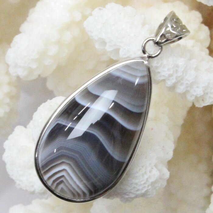 瑪瑙 ペンダント アゲート メノウ agate 瑪瑙 ペンダントトップ ネックレス 魔除け グッズ 厄除け 最強 瑪瑙ペンダント メンズ レディース 人気 おす...