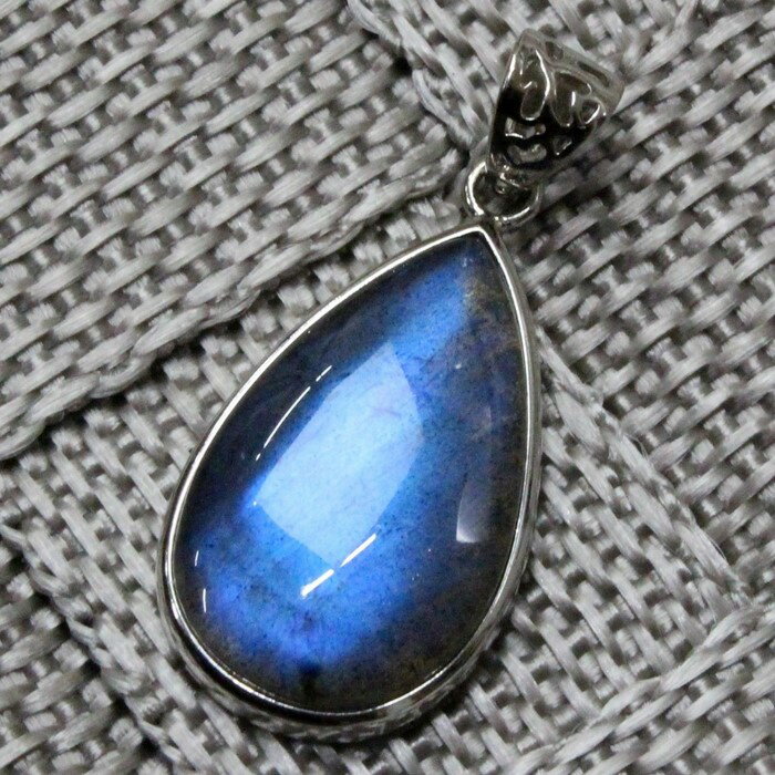 【厳選 一点物】ラブラドライト ペンダント 曹灰長石 Labradorite ラブラドライト ペンダ ...