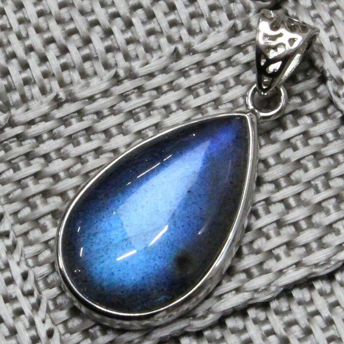 【一点物 現物】ラブラドライト ペンダント 曹灰長石 Labradorite ラブラドライト ペンダントトップ ネックレス ぺんだんと Pendant ラブラドライトペンダント おすすめ パワーストーン ペンダント 天然石 人気 ラブラドライト