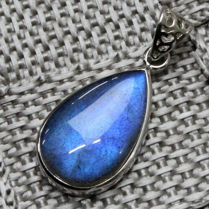 ラブラドライト ペンダント 曹灰長石 Labradorite ラブラドライト ペンダントトップ ネックレス Pendant ラブラドライトペンダント 天然石 ペンダント 人気 おすすめ パワーストーン 一点物 ラブラドライト