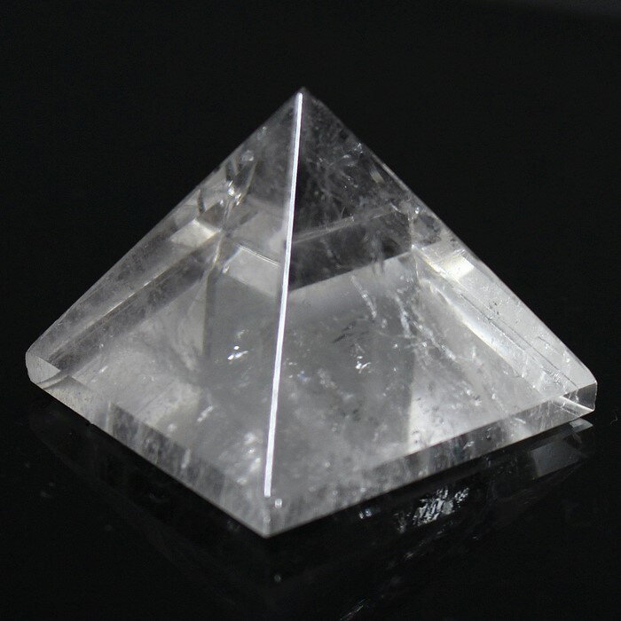 厄除け 【一点物 現物】水晶 ピラミッド すいしょう クリスタル Crystal クォーツ 水晶 置物 原石 Pyramid 浄化 魔除け 浄化用水晶 厄除け 水晶ピラミッド パワーストーン クリスタル 人気 おすすめ 天然石 海外直輸入価格 水晶