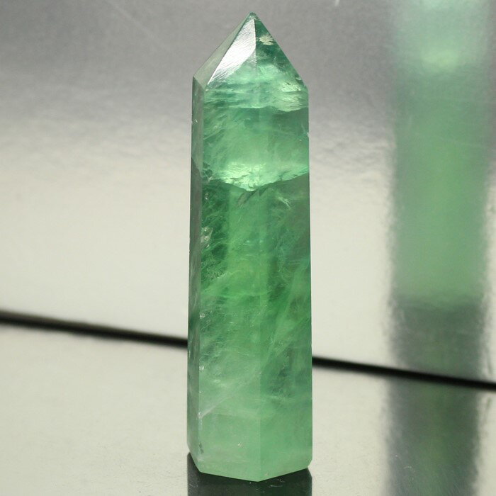 【ブラジル産 高品質 一点物】フローライト ポイント 蛍石 グリーンフローライト 緑 フローライト 置物 原石 柱 石 クラスター ポイント インテリア フロー...