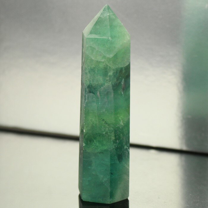 【ブラジル産 高品質 一点物】フローライト ポイント 蛍石 Fluorite 緑 フローライト 原石 柱 ポイント 置物 石 鉱石 クラスター インテリア フロ...
