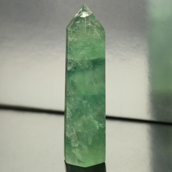 【ブラジル産 高品質 一点物】フローライト ポイント グリーンフローライト 蛍石 Fluorite 緑 フローライト 原石 鉱物 クラスター 置物 石 鉱石 柱...