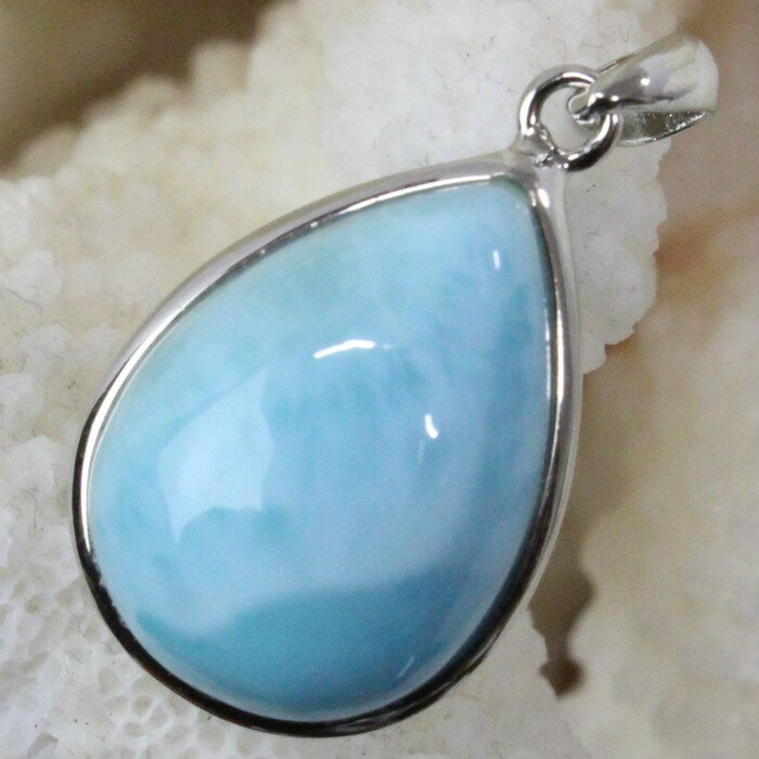 【ドミニカ産 高品質 一点物】ラリマー ペンダント Larimar 曹灰針石 Pectolite ペクトライト ラリマー ペンダントトップ ネックレス Pendant ラリマーペンダント 天然石 ペンダント パワーストーン 限定 一点物 ラリマー