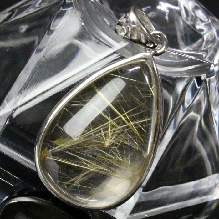 【高品質厳選一点物】ルチルクォーツ ペンダント 原石 金運 財運 仕事運 ルチルクォーツ ネックレス ペンダントトップ Pendant ルチルクォーツペンダント パワーストーン ペンダントトップ 人気 おすすめ 天然石 海外直輸入価格 ルチルクォーツ(4)