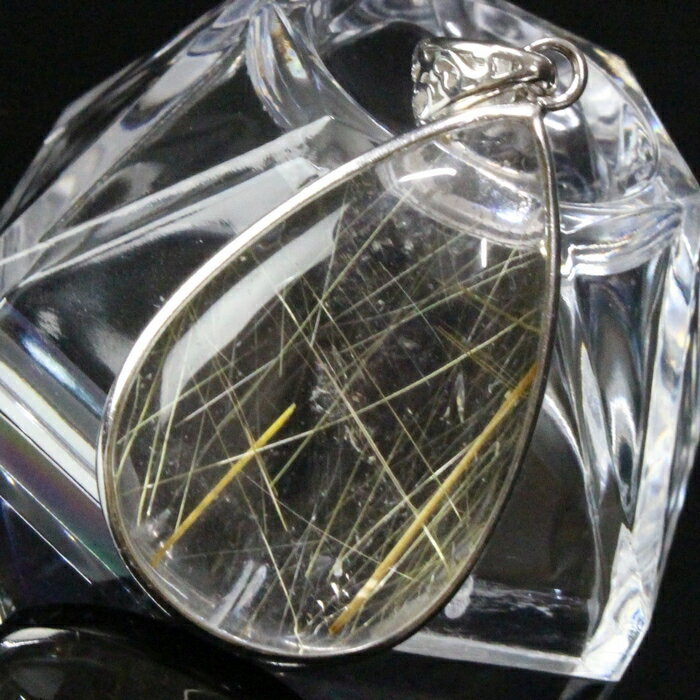 【品質に自信あり 一点物現物】ルチルクォーツ ペンダント 金針水晶 原石 ルチルクォーツ ネックレス ペンダントトップ Pendant ルチルクォーツペンダント...