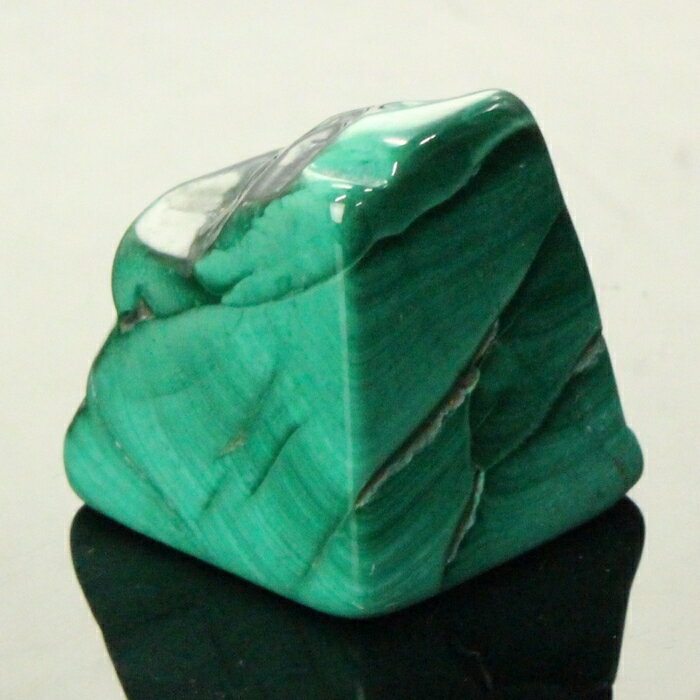  一級品の輝き 厳選一点物 マラカイト 原石 孔雀石 マラカイト 原石 石 ...