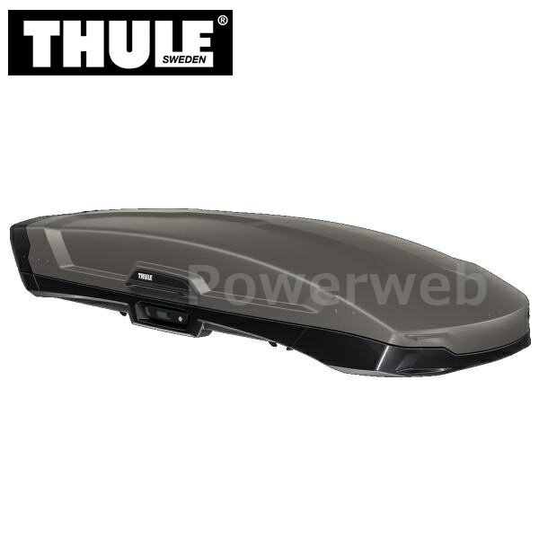 商品詳細THULE (スーリー)商品：Vector M (ベクター) チタンマット品番：TH6132■詳細機能とスタイリングを兼ね備えたThuleルーフボックスの最高峰上下リッドがスムーズにつながったエレガントなデザイン内装にはライトとフェルト中敷きを装備高剛性のアッパーリッドがスムーズな開閉を実現ホワイトの内装色とLEDライトが夜間の積み下ろしをサポートロックと開閉機構を独立させたスライドロックシステムを採用安全確実な取付を実現するパワークリック・クイックマウントシステムリアドア干渉を最低限におさえるフロントフォワードデザイン製品名：Vector M (ベクター)カラー：チタンマット品番：TH6132外形寸法(cm/長さ×幅×高さ)：212×88×33内径寸法(cm/長さ×幅)：186×78下面幅(cm)：82製品重量(kg)：29製品容量(リットル)：360積載重量(kg)：75最大積載枚数(セット) スキー：3〜5最大積載枚数(セット) スノーボード：3〜4付属ストラップ：3本マウント方式：パワークリックデュアルサイドオープン：●セントラルロッキングシステム(シリンダー数)：● (2)ウイングバー/ウイングバーEvo対応：●スクエアバー対応：●スライドバー対応 ※必要アダプター：TH697-6ボックスカバー：付属 画像について ・メーカーの共通画像を使用しております。形状はシリーズ、品番により異なります。 納期 ・商品はメーカーさんより、お取り寄せとなります。・メーカー欠品、生産中止等で入荷に見込みがございません場合は キャンセルとさせていただく場合がございます。予めご了承ください。・お急ぎ等の方は事前にメールにて納期をお問い合わせ下さいませ。・納期等でのクレーム・キャンセル等は一切お受けしておりません。 注意事項 ※デザイン、仕様等につきましては予告なく変更する場合がございます。予めご了承下さい。 返品・交換 商品に関しまして、ご注文間違い等での返品交換等は一切お受けしておりません。送料 送料無料