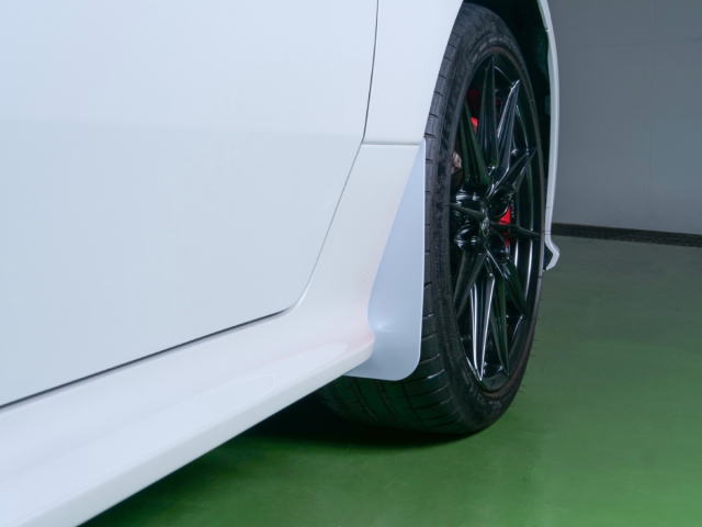 CUSCO (クスコ) 1C7 850 FW スポーツフラップ トヨタ GRヤリス GXPA16 フロント ホワイト