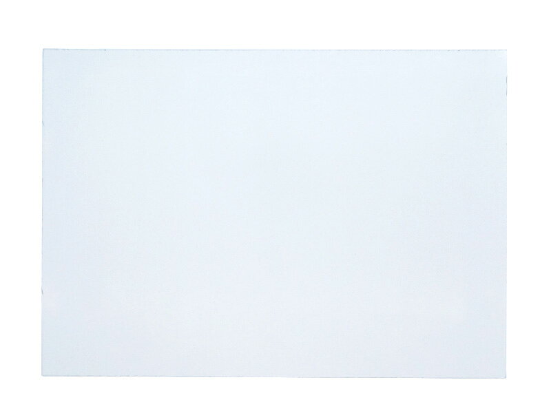 【商品仕様】 ・厚さ：0.4mm ・サイズ：A3サイズ（約297×420mm） ・枚数：8枚 ・両面保護フィルム付き ・用途：DIY、工作、模型製作、ディスプレイ、透明カバー、保護板、仕切り板、型板など 透明性に優れたAPET製の透明プラスチックシートです。 サイズはA3（約297×420mm）で、用途に合わせて複数の厚さからお選びいただけます。 透明カバー、ディスプレイ、模型製作、工作、DIY、保護板、仕切り板、型板など、さまざまな用途に使用できます。 表面には輸送時や加工時の擦り傷・汚れを抑えるための保護フィルムが両面に付いています。ご使用の際は保護フィルムを剥がしてください。 厚さによって硬さや曲げやすさが異なるため、使用目的に合わせて適した厚さをお選びください。