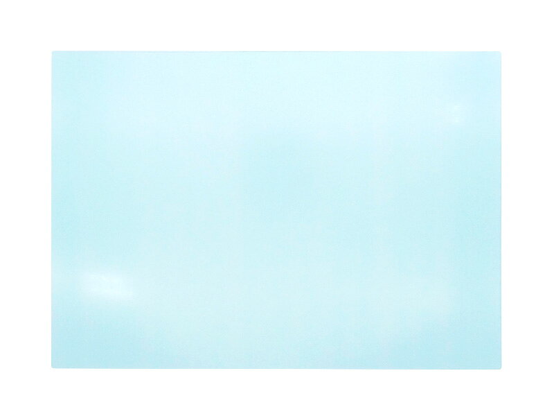 【商品仕様】 ・厚さ：1.5mm ・サイズ：A3サイズ（約297×420mm） ・枚数：9枚 ・両面保護フィルム付き ・用途：DIY、工作、模型製作、印刷加工、ディスプレイ、透明カバー、保護板、仕切り板、型板など 透明性に優れたポリカーボネート（PC）製の透明プラスチックシート、大容量セットです。 サイズはA3（約297×420mm）で、用途に合わせて複数の厚さからお選びいただけます。 表面には傷が付きにくいハードコート加工が施されており、透明カバー、ディスプレイ、印刷加工、模型製作、工作、DIY、保護板、仕切り板、型板など、さまざまな用途に使用できます。 ポリカーボネートは耐衝撃性や耐熱性に優れた素材で、強度が必要な用途にも適しています。 表面には輸送時や加工時の擦り傷・汚れを抑えるための保護フィルムが両面に付いています。ご使用の際は保護フィルムを剥がしてください。 厚さによって硬さや曲げやすさが異なるため、使用目的に合わせて適した厚さをお選びください。