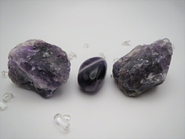 パワーストーン原石アメシスト(紫水晶)濃紫系/2A級[GQ] MSサイズ×1個Power/Gem RoughStoneAmethystDeep Purple/2A-Grade[GQ]【天然原石/紫水晶/高貴/霊性/創造性/破邪/愛の守護石/絆/癒し/安らぎ/安眠/ストレス緩和/精神安定/集中力/恋愛成就】