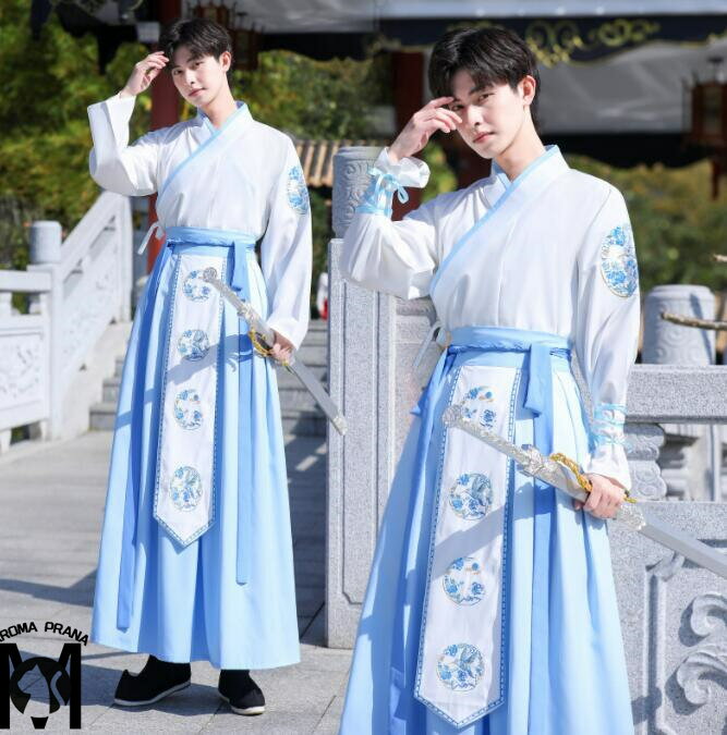 メンズ中華服 コスプレ衣裳 男性 メンズチ ャイナ服 漢服 青花磁上下セットアップ 羽織 男性 大人 チャイナドレス 中華衣装 長袖 袴風スカート 華流コスチューム 舞台 エスニックな刺しゅう中国古代時代劇 仮装 変装 イベント ハロウィン衣装 S〜4XL 送料無料のサムネイル