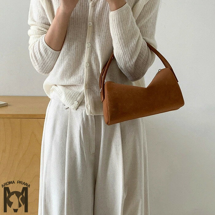 ショルダーバッグ レディース 斜めがけ スエードバッグ 小さめ ハンドバッグ 2way スエード調 バッグ 手提げバッグ 肩掛けバッグ ミニバッグ かばん ミニショルダーバッグ 柔らか きれいめ 大人 かわいい 小さい トレンド 上品 高級感 おしゃれ 秋 冬 送料無料のサムネイル