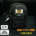 オークリー ESSENTIAL LT SHOULDER POUCH ショルダーポーチ BLACKOUT(02E) OAKLEY×FDORADO