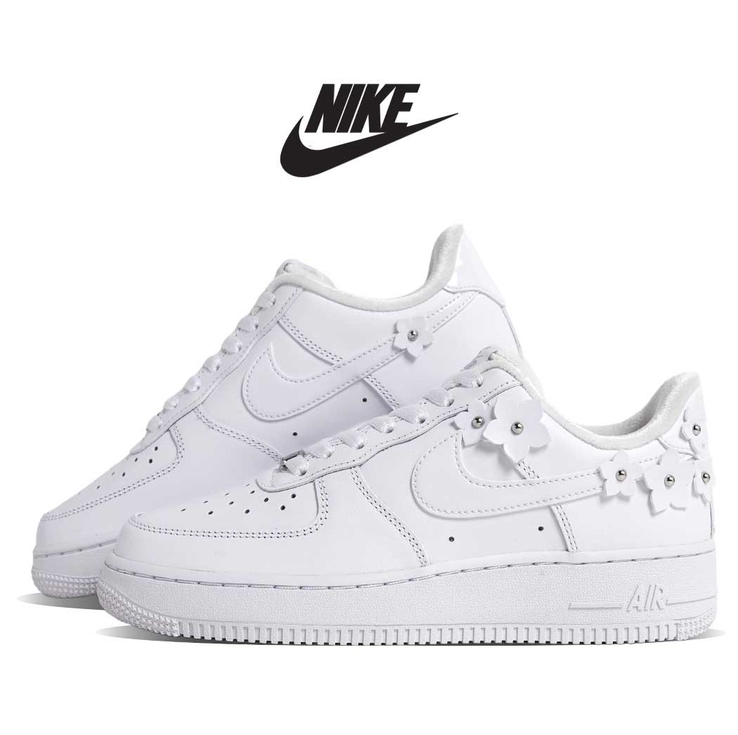 NIKE ナイキ ウィメンズ エアフォース スニーカー W AIR FORCE 1 07 LOW FLORETTE WHITE ( ホワイト 白 AF1 レディース 花 IR8637-100 )