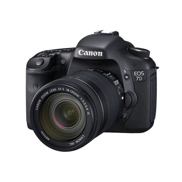 【中古】【1年保証】【美品】Canon EOS 7D EF-S 18-135mm IS レンズキット