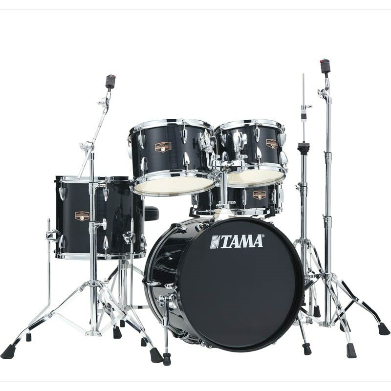 ■商品紹介【New Imperialstar - affordable all in one Drum Set】[Imperialstar]「これからドラムを始める方に、使いやすく、耐久性に優れたドラムセットを提供すること」。そのために、これまで培ってきたドラム生産や開発のノウハウを詰め込み、かつエントリークラスのセットとしてお求めやすい価格を実現したのが、このImperialstar（インペリアルスター）ドラムセットです。IP58H6は、設置スペースの限られるような場所でもセッティング可能な、18 口径のバスドラムをベースとし、音程の高低さをより明瞭に付けられる10 と12 口径のタムタムに、14 口径のフロアタムという組み合わせです。スタンダードな22 口径のバスドラムと比較して、タムの高さをより低くしてセットアップ可能で、付属のスネアスタンドもロー・ポジションタイプを採用していますので、身長が高くないプレイヤーにも適しています。ドラム、シンバルをセットアップするためのハードウェア（スタンド）、ドラムペダル、そしてドラムスローンも含んでおり、お好きなブランド、グレードのシンバルと組み合わせてご使用頂けます。●All Poplar Shells (6ply / 8mm)強いアタックと暖かいサウンドを兼ね備えたトーンが魅力のポプラシェルを採用。シェルフィニッシュは木目調のカバリング「コーヒー・チーク・ラップ」を含む4色からお選び頂けます。●Bearing Edgeドラムにおいてベアリングエッジの形状はサウンドを左右する重要な要素の1つ。Imperialstarでは上位機種と同じエッジ形状を採用することで、音抜けの良い、クリアなサウンドを実現します。●Accu-Tune Bass Drum Hoops軽量でありながら抜群の耐久性を誇る、FRP（強化プラスティック）製のバスドラムフープ。安定したチューニングとバスドラムのサウンドを引き締める効果があります。フックレス構造で、ヘッドの交換もスピーディに行えます。●Spur Bracketsバスドラムを支えるスパー・ブラケットには、上級機種と同じ調整方式を採用した、ダイキャスト製ブラケットを装備。確実な固定力と耐久性を実現します。●Double Tom Holder (MTH600)タムタムの固定方式には、上級機種にも採用されているオムニボール方式を採用。無段階調整による微妙なセッティングポジションを実現すると共に、高い固定力も実現しています。●Drum Heads打面ヘッドには厚めのクリアヘッドを採用し、より高い耐久性を実現しました。また、バスドラムヘッドにはリングミュートを装備し、低音のフォーカスされたサウンドが得られます。●Imperialstar Hardwareドラムセット付属のスタンドは、ドラムスローンを除き3脚部がダブルレッグ仕様となっており、シンプルながらも高い安定性を実現しています。ハイハットスタンドにはツインペダル（セットには付属しません）のセッティングの際に便利なSwivel Foot機構を搭載。また、IP58H6（RC）モデルのスネアスタンドには、バスドラムのサイズに合わせてスネアをより低くセット出来るモデルを採用しています。●Drum Pedal & Throne付属のIRON COBRA 200シングルペダルは、フラットなデザインのフットボードと、安定した素直な踏み心地が特徴です。付属のデュアルサイドビーターは、通常はフェルト面を、メッシュヘッドに交換した際は樹脂面でヒットするように調整してください。付属のスローンは13 径のラウンドシートで、安定性に優れたダブルステー構造の3脚部を持つモデルです。■仕様詳細＜IP58H6 セット内容＞バスドラム：18×14 w/タムホルダーマウントタムタム：10×7タムタム：12×8フロアタム：14×12スネア：14×5ダブルタムホルダー（MTH600）ドラムスローン（HT25）ドラムペダル（HP200P）ストレート・シンバルスタンドブーム・シンバルスタンドスネア・スタンド（ロー・ポジション）ハイハット・シンバルスタンド＜カラー＞ヘアライン・ブラック（HBK）※本モデルは、上記セット内容のみでの販売のみとなります。ドラム単品、ハードウェア単体（MTH600、HT25、HP200Pを除く）での販売は行いませんのでご了承ください。※画像はイメージです。一部シンバル付きセットの画像を含みます。検索キーワード：イケベカテゴリ_ドラム_ドラムセット_TAMA_新品 SW_TAMA_新品 JAN:4515276643838 登録日:2022/04/21 ドラムセット ドラムキット タマ