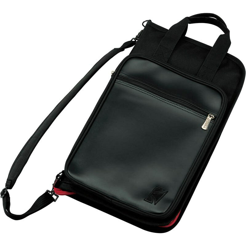 ■商品紹介[POWERPAD Stick & Mallet Bag]PBS50は、持ち手とパッド付きのショルダー・ストラップにより、スティックを満載したバッグをより快適に持ち運ぶことができる大容量のモデル。内部のポケットには、2ペアのスティックが収納できるように設計されており、フロアタムに取り付けて使用した場合、演奏中に新しいスティックに交換することを容易にします。前面の大きなポケットには、楽譜やその他のアクセサリーを収納できます。約20ペアのスティック／マレットを収納可能です。■仕様詳細＜実測内寸サイズ＞縦：460mm横：275mm（広げた場合は550mm）ポケット長さ：335mm※画像はイメージです。楽譜、ドラムスティック、チューニングキー、フロアタムは別売となります。検索キーワード：イケベカテゴリ_ドラム_ドラムケース_TAMA_新品 SW_TAMA_新品 JAN:4515276891574 登録日:2022/05/17 ドラムケース タマ