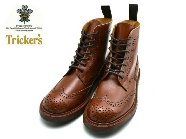 ブランド TRICKER'S / トリッカーズ Tricker'sはハンドメイド及びベンチメイドの最高級紳士靴を製造しています。 1829年に創立され、現在も創立者の子孫が経営する当社は素材と職人技を追及する伝統とエレガントなスタイルで知られています。 Tricker'sの製品は、タウンで、カントリーで常に最高の逸品を要求する目の高いお客様を客層とする世界に名の知れた有名小売店で販売されており、最高級のTricker'sという名声を維持し続けています。また、ロンドンの直営店舗には英国王室チャールズ皇太子御用達の紋章が掲げられ、その品質を証明しています。近年、Tricker'sのカントリーラインという、もともとハンティング等に使用されていたヘビーデューティー仕様のブーツやシューズがファッションとして注目されており、Paul Smith等の別注品も手掛けるなど、ファッション性も高く評価されています。カントリーブーツの人気が先行しているTricker'sですが、もともとはドレスシューズのメーカーで、チャールズ皇太子も同シリーズを履いています。 オーセンティックでスマートな木型を使用しながらも程より足入れ感を持ったこの2つのコレクションは、現在のファッション傾向とマッチした非常に洗練されたドレスシューズとして世界中で高い評価を得ています。 モデル COUNTRY BOOT トリッカーズの代表的なモデルであるウィングチップの7アイレット・ブーツは通称「カントリー・ブーツ」と呼ばれています。特徴はアッパーに施されたブローギングとグッドイヤー・ウェルト製法で仕上られるダブル・ソールで、耐久性に優れています。美しいトゥのウイングチップ（W型のつま先飾り）とメダリオンは通気性を良くする効果もあります。職人さんのベンチメイド（全ての工程を一人の職人さんが一貫して受け持つこと）により作り上げられたこだわりの一足です。 マテリアル レザー ・カーフレザー ウィズ ・4 サイズに関してはコチラをご覧下さいませ。 製法 ・グッドイヤーウエルト製法 ソール ・レザーソール 伝統的なレザーソールはトリッカーズ初心者にオススメ。 他のソールよりは多少、滑りやすくなっていますが、履きこめばいい具合に足になじんできます。 生産国 ・MADE IN ENGLAND / 英国製 TRICKERS トリッカーズの商品一覧はコチラ ご注意 ご購入前に必ずお読み下さい。 トリッカーズ レディース ウィングチップ カントリー TRICKER'S ご注意 ※海外輸入品のため、靴箱に破損がある場合もございます。 ※天然皮革を使用していますので、左右で異なる質感や、シワやキズがある場合があります。 これらは不良品ではなく、革製品特有のものとなりますのであらかじめご了承いただくようお願いいたします。 上記内容としてご返品、交換をご希望の場合はお客様事由として対応させて頂きます。 予めご了承ください。 ※こちらの商品はメーカー在庫も含む為、ご注文いただいても売り切れとなっている場合やお取り寄せとなる場合がございます。 必ずご確認ください こちらの商品は弊社在庫およびメーカー流動在庫を含む商品となります。 限りなく最新の在庫状況を反映するよう努めてさせて頂いておりますが、選択肢が〇の場合でも完売、欠品の場合が御座います。 欠品の場合につきましてはメールにてご案内させて頂きました後、弊社にてキャンセル手続きを行わせて頂きますので予めご了承ください。トリッカーズ レディース ウィングチップ カントリーブーツ ダイナイトソール TRICKER'S L5180
