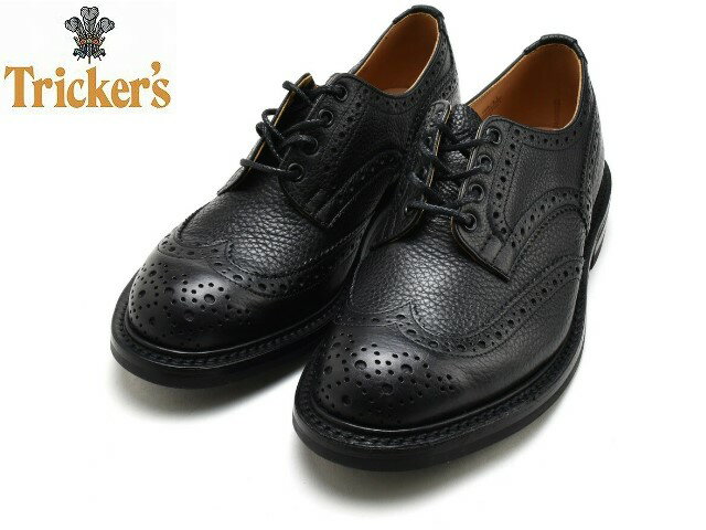 商品詳細 ブランド TRICKER'S / トリッカーズ Tricker'sはハンドメイド及びベンチメイドの最高級紳士靴を製造しています。 1829年に創立され、現在も創立者の子孫が経営する当社は素材と職人技を追及する伝統とエレガントなスタイルで知られています。 Tricker'sの製品は、タウンで、カントリーで常に最高の逸品を要求する目の高いお客様を客層とする世界に名の知れた有名小売店で販売されており、 最高級のTricker'sという名声を維持し続けています。 また、ロンドンの直営店舗には英国王室チャールズ皇太子御用達の紋章が掲げられ、その品質を証明しています。 近年、Tricker'sのカントリーラインという、もともとハンティング等に使用されていたヘビーデューティー仕様の ブーツやシューズがファッションとして注目されており、Paul Smith等の別注品も手掛けるなど、ファッション性も高く評価されています。 カントリーブーツの人気が先行しているTricker'sですが、もともとはドレスシューズのメーカーで、チャールズ皇太子も同シリーズを履いています。 オーセンティックでスマートな木型を使用しながらも程より足入れ感を持ったこの2つのコレクションは、 現在のファッション傾向とマッチした非常に洗練されたドレスシューズとして世界中で高い評価を得ています。 モデル COUNTRY SHOES BOURTON M5633 トリッカーズの人気モデル、カントリーコレクションの短靴「BOURTON」です。 トリッカーズの代名詞であるウィングチップを使用したモデルで、カジュアルからフォーマルまで幅広く活躍してくれます。 こちらに使用されている素材は、カーフレザーではなく “ムフロン” を使用しております。 ムフロンとはヨーロッパ地域に生息している羊の仲間で、見た目のシボ感と柔らかな履き心地が特徴的なレザー素材です。 マテリアル LEATHER：ムフロンレザー ソール：ダイナイトソール ※英国のダイナイト社の作るラバーソール、通称「ダイナイトソール」を使用。 滑り止めの役目を果たす丸い突起があしらわれたラバー製のソールで実用性と見た目のバランスの良いソールです。 レザーソールのようにスマートなのに、雨天時でも気兼ねなくガンガン履ける優れた耐久性が自慢です。 ワイズ表記　：　フィッティング5（Eワイズ相当） 製法：グッドイヤー・ウェルト製法 英国人"グッドイヤー"が発明した靴製造法。 機械を使った製法としてはもっとも古く手間のかかるため 高級靴にのみ使用されている製法。 アッパーとミッドソールをウェルトと呼ばれる 細い革とともに縫い合わせるところが最大の特徴。 型崩れがしにくく歩きやすいのがこの製法の魅力です。 ※ベンチメイド(1人の職人が全ての作業工程を行なう事)と言う製法のため、 木型は同じでも1足1足職人のクセが出たりします。 メダリオンやステッチに左右で若干の違いがある場合もございますが、コレも風合いとしてお楽しみ下さい。 生産国：MADE IN ENGLAND / 英国製 TRICKER'S / トリッカーズの商品一覧はコチラ ご注意 ご購入前に必ずお読み下さい。 トリッカーズ バートン ウィングチップ カントリーブーツ m5633 Tricker's ブラック ムフロンレザー ダイナイトソール ご注意 ※海外輸入品のため、靴箱に破損がある場合もございます。 ※天然皮革を使用していますので、左右で異なる質感や、シワやキズがある場合があります。 これらは不良品ではなく、革製品特有のものとなりますのであらかじめご了承いただくようお願いいたします。 上記内容としてご返品、交換をご希望の場合はお客様事由として対応させて頂きます。 予めご了承ください。 ※こちらの商品はメーカー在庫も含む為、ご注文いただいても売り切れとなっている場合やお取り寄せとなる場合がございます。 必ずご確認ください こちらの商品は弊社在庫およびメーカー流動在庫を含む商品となります。 限りなく最新の在庫状況を反映するよう努めてさせて頂いておりますが、選択肢が〇の場合でも完売、欠品の場合が御座います。 欠品の場合につきましてはメールにてご案内させて頂きました後、弊社にてキャンセル手続きを行わせて頂きますので予めご了承ください。トリッカーズ バートン ウィングチップ カントリーブーツ m5633 Tricker's ブラック ムフロンレザー ダイナイトソール