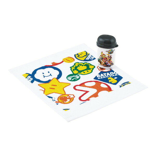 商品説明★ 持ち運びに便利なケース付きおしぼり。★ 名前シール付きで幼稚園や学校にピッタリ。★ おしぼりを凍らせると保冷剤代わりになっておすすめです。※煮沸消毒はしないでください。※塩素系漂白剤は使用しないでください。※他の物と一緒に洗わないでください。※食洗機・乾燥機の使用はしないでください。※ご使用の際はパッケージの説明書きをよくお読みください。※掲載画像はあくまでイメージです。実際の商品とは色・柄等が異なる場合がございます。何卒ご了承ください。スペック* サイズ…・ケース：幅6.8×奥行5×高10.8cm・おしぼり：幅32×高28cm* 材質…・ケース：ポリプロピレン・おしぼり：綿100%