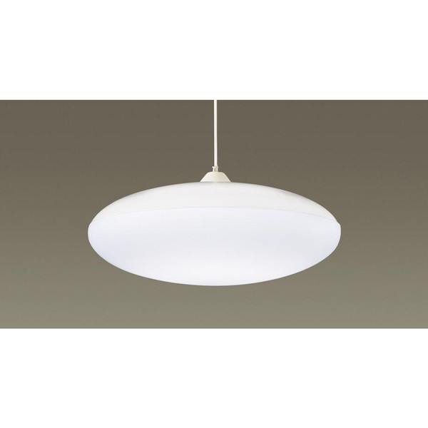 商品説明* 光源：LED（昼光色6500K・Ra83／電球色2700K・Ra83）* 色温度：6500K* 光源寿命：40000時間（光束維持率70％）* サイズ…・幅：φ520mm・高：202mm全・高：413〜2000mm調節可能* 質量：3.3kg* 器具光束：4500lm電圧：100V消費電力：36.3W消費効率：123.9lm/W* 畳数：〜12畳* デザイン分類：Casual* 【アクリルカバー】乳白つや消し* 【プラスチック枠】乳白つや消し* 吊下型、下面密閉・直付タイプ* 昼光色Ra83* 電球色Ra83* リモコン（全灯・普段・常夜灯・滅）* 壁スイッチ切替（普段←→常夜灯）* リモコンで〈100％〜5％〉調光、〈昼光色〜電球色〉調色* 専用リモコン送信器同梱* 55度までの傾斜天井に取付可能* 光色によって、全光束などの性能値が変化します。* 入力電流（100V時）：0.38A