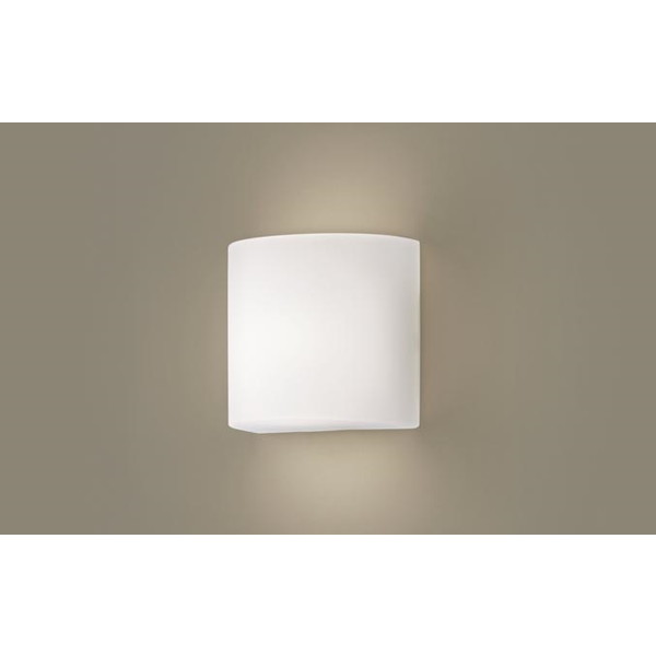 商品説明★ 壁直付型、拡散タイプスペック* LED(温白色タイプ)1個* 色温度: 3500 K* 光源寿命: 40000時間(光束維持率70%)* サイズ: 幅: 135 mm×高: 135 mm×出しろ: 90 mm* 質量: 0.5 ...