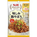 ご注文前にご確認ください※ 12時から14時の時間帯指定はできません。ご指定の場合は14時から16時にて手配いたします。商品説明★ 鶏ひき肉、水と混ぜて煮詰めるだけで、たまり醤油と生姜が特徴のコクうまそぼろが出来上がります。※メーカーの都合により、パッケージ・仕様・成分・生産国等は予告なく変更になる場合がございます。※上記理由でのご返品はお受けできませんので、事前お問合せなどご注意のほど宜しくお願いいたします。スペック* 総内容量：21g* 商品サイズ：12×79×135* 成分：砂糖(国内製造)、食塩、すりごま、粉末醤油(デキストリン、たまり醤油、食塩)、ジンジャー、粉末酒、酵母エキスパウダー/カラメル色素、調味料(アミノ酸等)、乳化剤、増粘剤(タマリンド)、二酸化ケイ素、甘味料(ステビア)、香料、(一部に小麦・ごま・大豆を含む)* 単品JAN：4901002172893