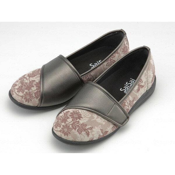 商品説明★ 足を包み込むような柔らかい素材にお洒落な花柄をプリント華やか&らくらくシューズ★ 「パンプスのイイところ」と「スリッポンのイイところ」をプラス!フィット感を調整できる万能スリッポン!★ チリメン素材ストレッチ素材マジックテープカップインソール:足の裏の形に合わせた中敷軽量:軽く疲れにくい設計2WAYウィズ:3E・4E 調整可能こだわりのJAPAN MADE★ 足・膝・腰の負担を和らげる1.縦アーチを支えるアーチクッション2.横アーチを支える中足骨パッド3.カカトをホールドし安定感を高めるヒールカップ3つの立体サポートで疲れを軽減★ 足裏の疲れを和らげる衝撃吸収材で足裏の衝撃を吸収歩行時に負荷のかかりやすいカカト部分と指の付け根周辺に衝撃吸収材を装備。★ 幅広いサイズ調整2WAYウィズシステムサイズ調整中敷付カップインソールと下敷きスポンジの2枚敷きになっており、下敷きを抜くと4E〜5Eの方でも快適にご使用いただけます。★ スムーズな歩行設計つま先を高めに設定つま先を巻き上げたロールアップ構造でつまずきにくく、歩行時の蹴りだしがスムーズに行えます。滑りにくいラバーソール★ つまずきにくいソールデザイン★ 足になじむ抜群の屈曲性★ つま先までらくらくゆったり設計★ 履きやすい大きく開いた履き口★ 撥水加工・抗菌防臭加工★ お洒落で安心な甲部デザインスペック* ヒール外寸:30mm* サイズ:21.5cm〜26.0cm