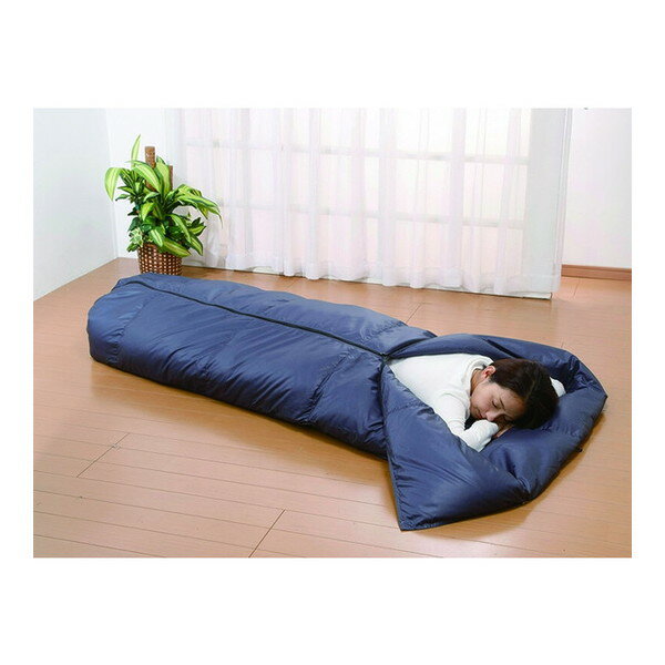 商品説明★ 防災用に、アウトドアに、ドライブに、普段使いに★ 寝袋使用時はファスナーで簡単に閉じることができます。★ 広げればダウンケットとして使えます。掛カバー用ループ7ヶ所付き★ 着る毛布として使えば暖かくつろぎ時間に♪★ ふっくら羽毛: シルバーダックダウン50%★ コンパクト収納: 持ち運びに便利な収納袋付き。★ 丸洗いOK!(ネット使用)★ 約169cmファスナー付き★ 撥水加工、ダウンプルーフ加工スペック* サイズ…・ケット時: (約)150×210cm・寝袋時: (約)75×210cm・収納時: (約)15×45cm* 中綿重さ: (約)0.3kg* 素材…・側生地: ポリエステル100%・中綿: シルバーダックダウン50%・スモールフェザー50%