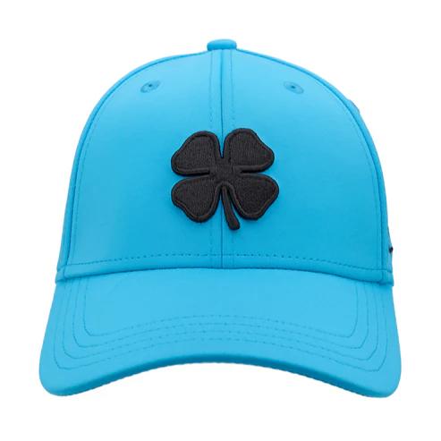 商品説明★ ブラッククローバーの人気定番商品「プレミアムクローバー」コレクションは、アイコンのクローバーロゴが特徴的なシリーズです。★ ストレッチ性の高い素材を使用することで、プロゴルファーである創業者がこだわった「長時間着用しても快適なキャップ」を実現しました。★ 速乾対応で、快適なフィット感を楽しめるA-Flexヘッドバンドを搭載。★ スタイリッシュで印象深いゴルフキャップです。★ ゴルフ以外のアウトドアのシーンにも活躍します。スペック* サイズ:L/XL* 頭周り(cm):58.0-61.0* 組成:ポリエステル 94% / ポリウレタン 6%* 原産国:中国