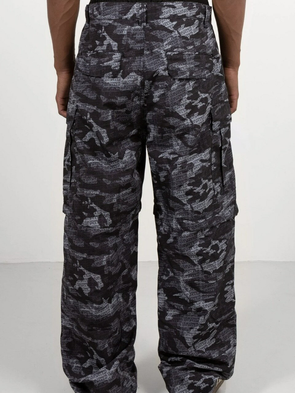 �����ʡ� WASTED PARIS Hunter Convertible Pant Army �� ���������ƥåɥѥꥹ ������ɥ֥졼���� �ѥ�� �ܥȥॹ �ܥȥ� ���åȥ��å� ���åȤ����Ѳ�ǽ �����