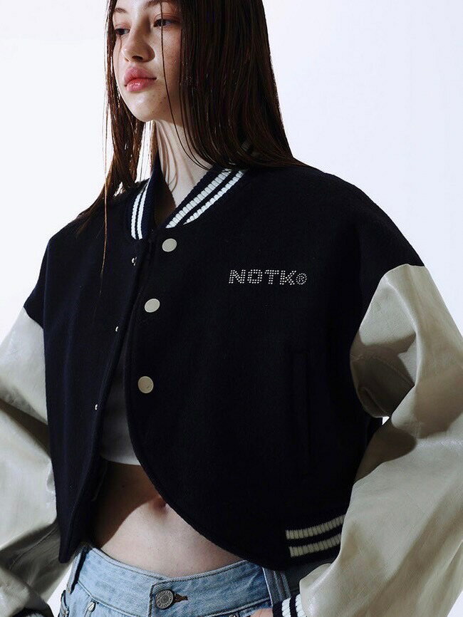 正規品【 NOT KNOWING Crop Curved Varsity Jumper 】 ノットノーイング ジャケット アウター ジャンパー バーシティージャケット スタジャン スタジアムジャケット クロップジャケット