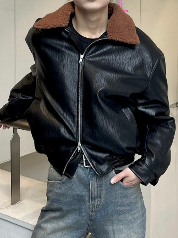 乐天商城 - 正規品【 Chikashitsu + biker leather mustang jacket 】 チカシツプラス ジャケット アウター バイカー バイカージャケット ジップアップ ジッパー レザー レザージャケット ファー 襟 春服 秋服 冬服 Pressing pressing プレッシング プレッシングウェブショップ