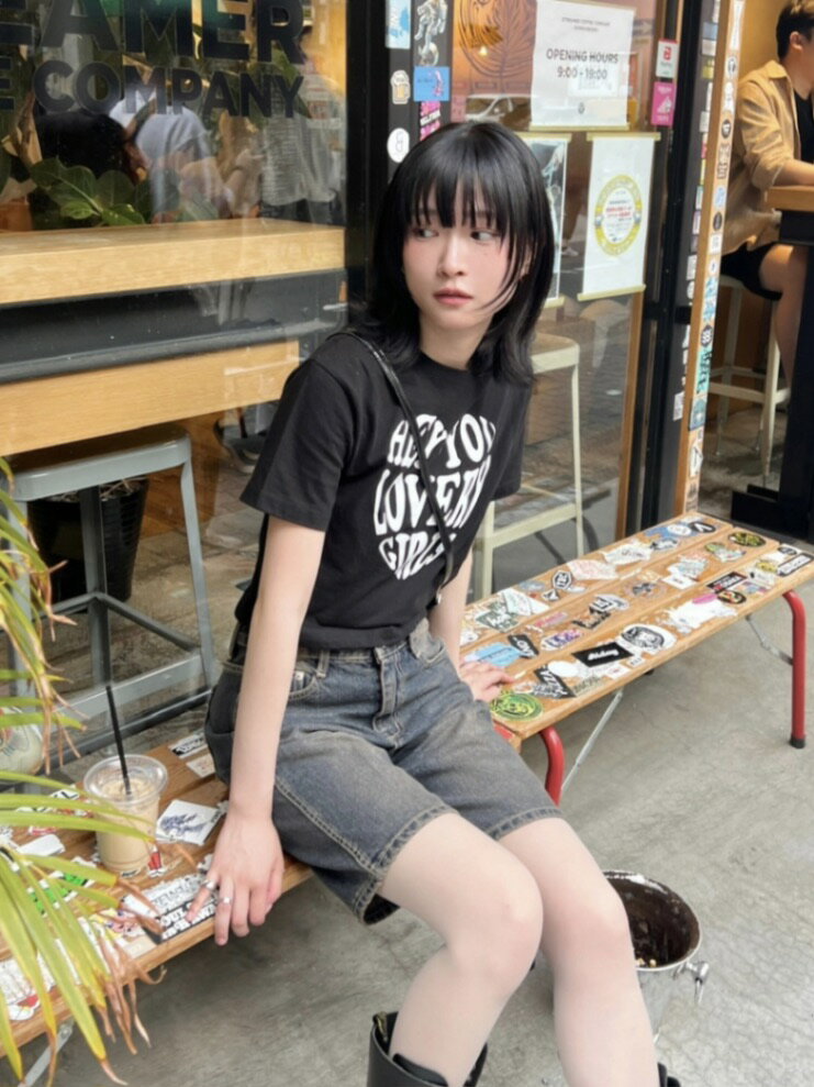 Rakuten - 正規品 【 Chikashitsu + print crop t-shirt (4color) 】 チカシツプラス プリントクロップTシャツ トップス クロップド丈 Tシャツ ロゴT 半袖 Pressing pressing プレッシング プレッシングウェブショップ vandy the pink tripp nyc unknown GALFY ガルフィー ガルフィ