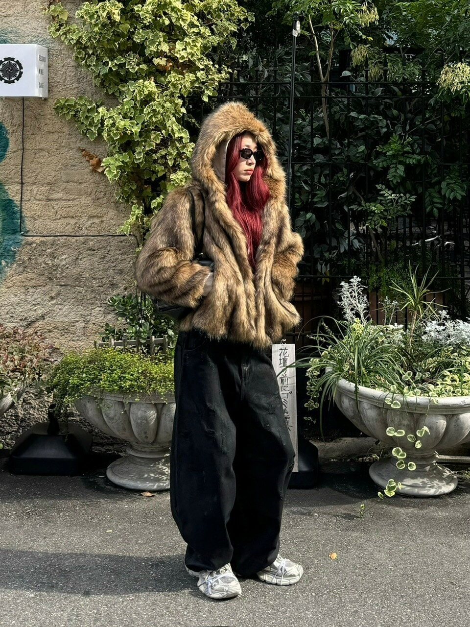 乐天商城 - 受注制【Chikashitsu +】hooded cropped fur blouson