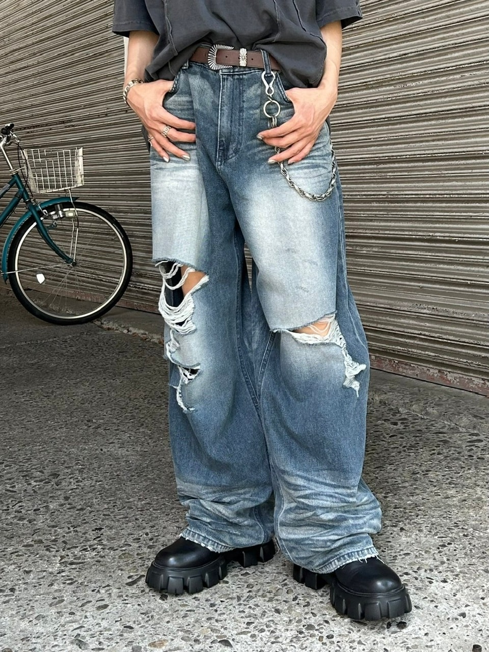 Rakuten - 【Chikashitsu +】clash washed denim pants