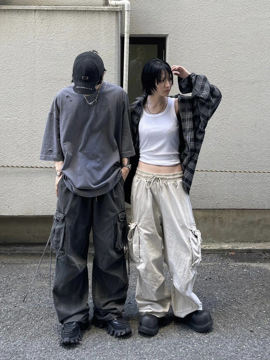 乐天商城 - 送料無料 正規品【Chikashitsu + pigment wash side rope cargo pants (2color)】カーゴパンツ ピグメント加工 サイドループ オーバーサイズ 韓国ファッション