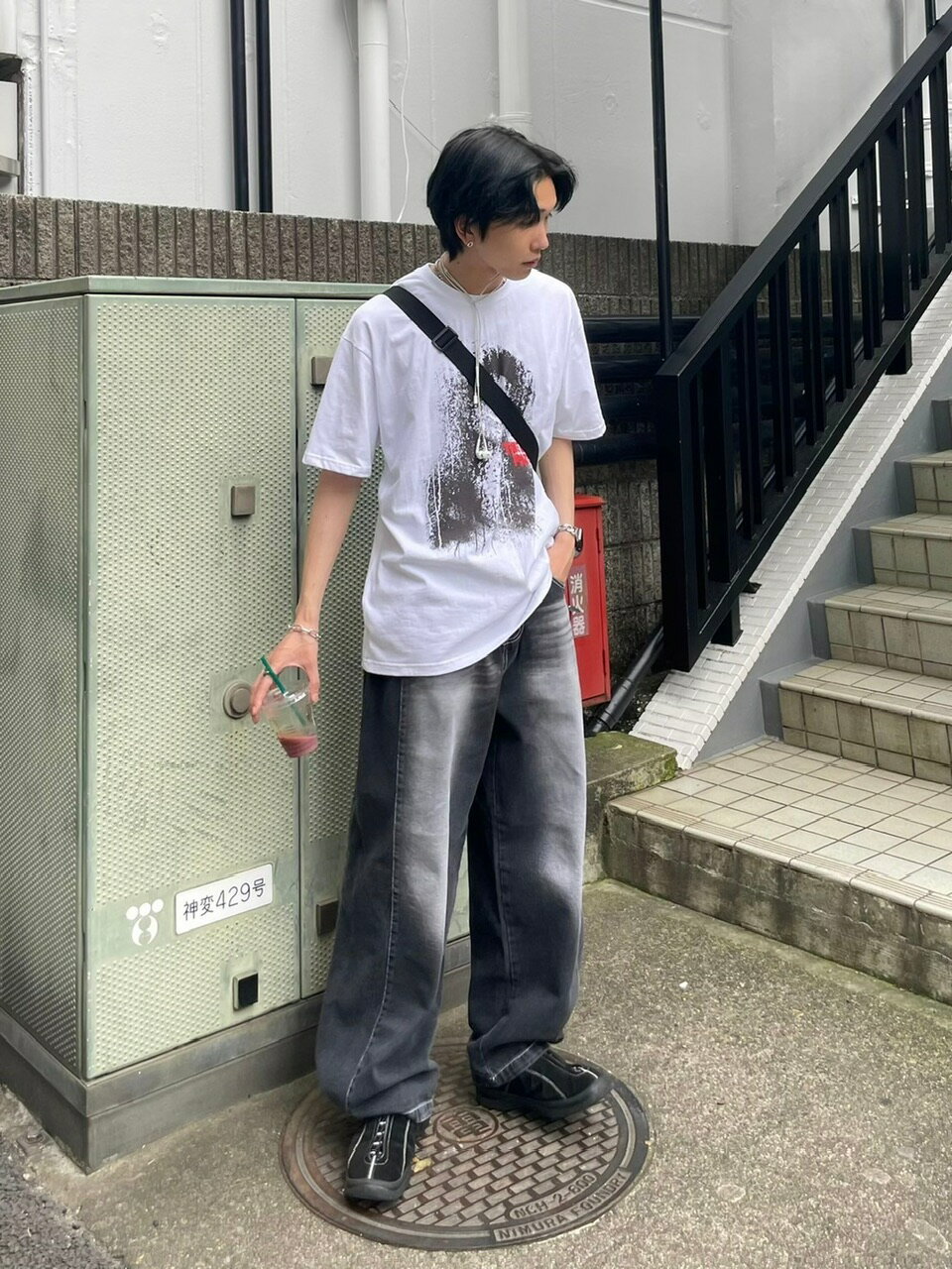 ストリートグラフィックオーバーTシャツ