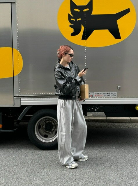 乐天商城 - 【Chikashitsu +】curve stitch straight sweat pants (3color)