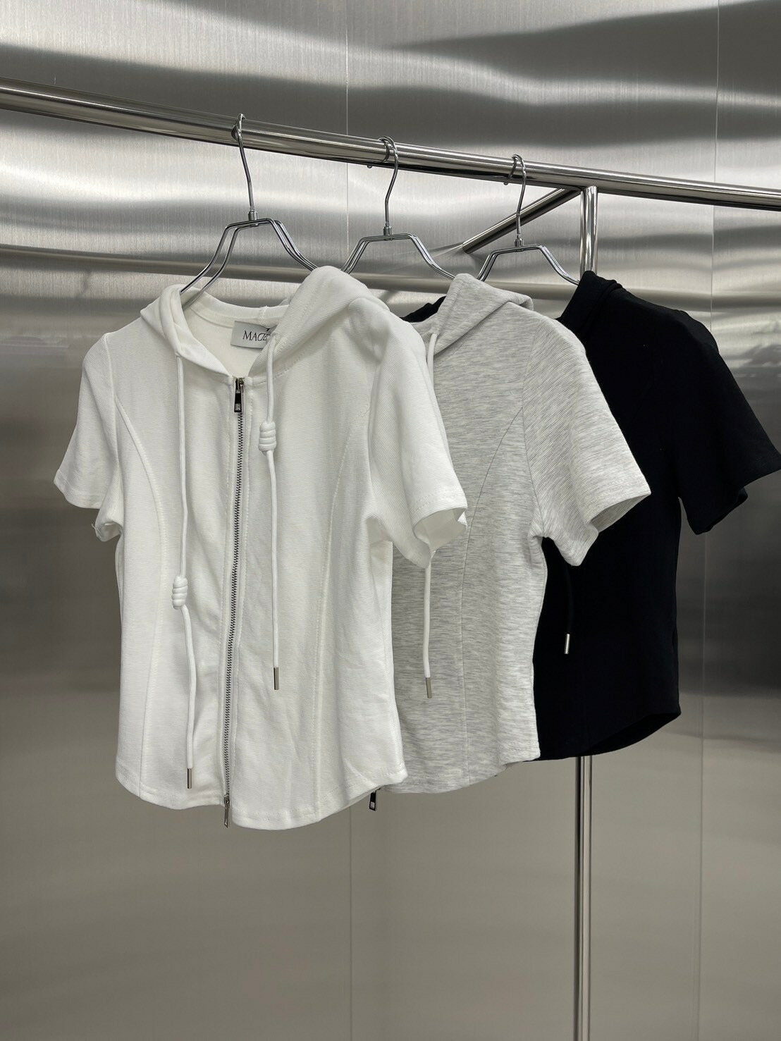 Rakuten - 【nmtc +】slim fit zip up half sleeve hoodie (3color)