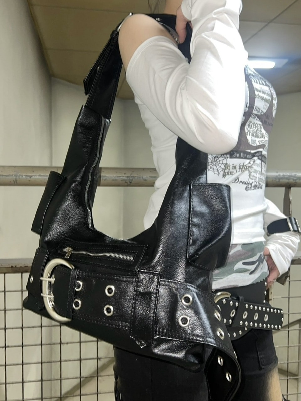 乐天商城 - 受注制【XU DOG】leather eyelet belt bag