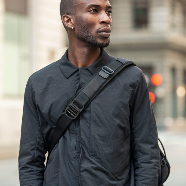 �ڥ֥�å�����С������谷Ź��Black Ember �֥�å�����С� FORGE 30/40 SHOULDER STRAP �ե�����30/40 �����������ȥ�å� 7224006 ���������� ���ȥ�å� ��� �ʥ����� �֥�å� ��������ѡ��� ��ĥ ι�� 3WAY �ե����� FORGE