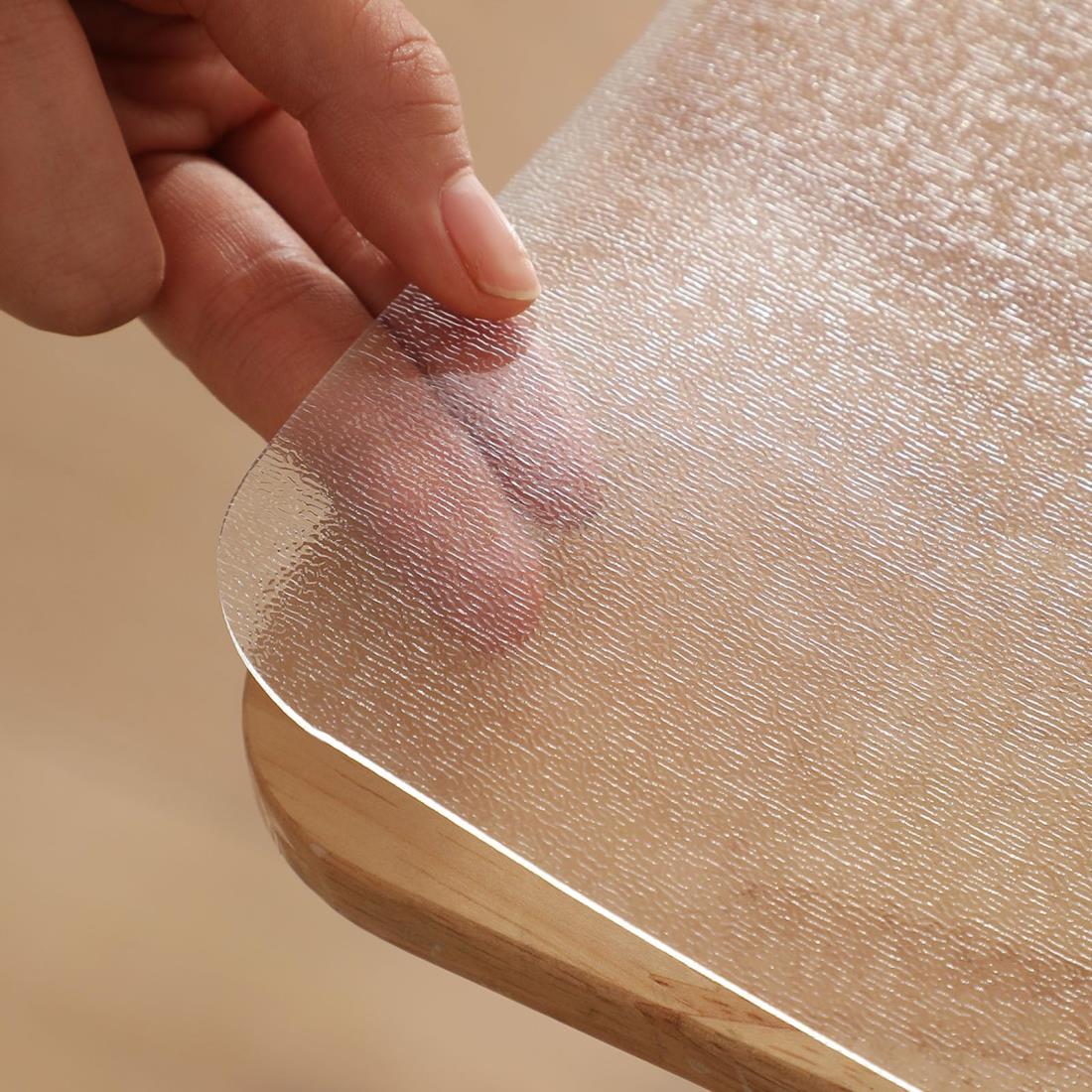 Yiwbj テーブルクロス エンボス加工 透明 80x135cm 厚さ1.5mm PVC製 テーブルマット つや消し 長方形 ..