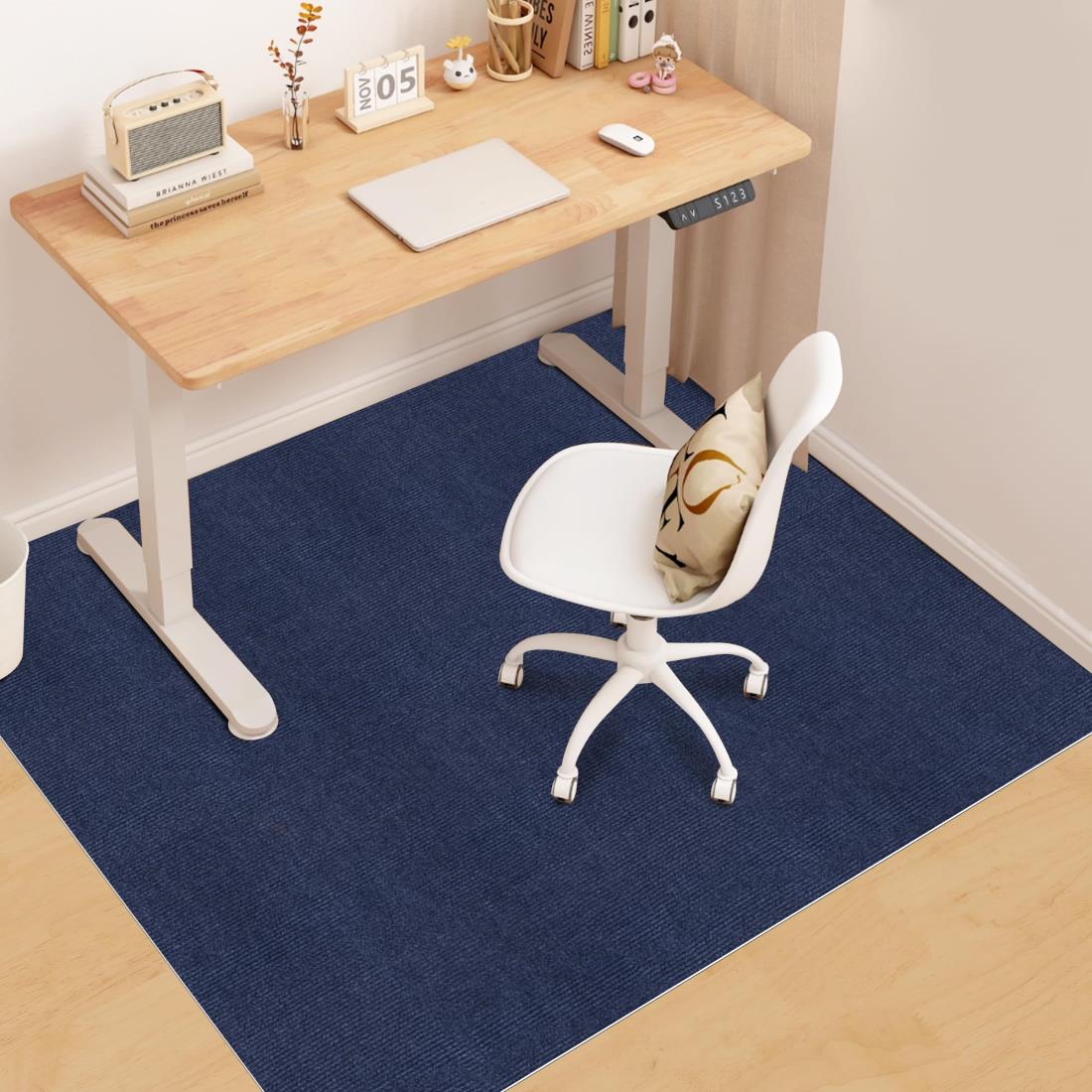 チェアマット YIDIHO いすマット 160×140cm 厚さ4mm 滑り止め 床保護マット フロアマット クッション 防音 TPRマット 吸音防音マット 床暖房対応セルフ粘着 丸洗い可能騒音対策 床の傷防止カーペット ゲーミングチェアマット（ネイビーブルー）