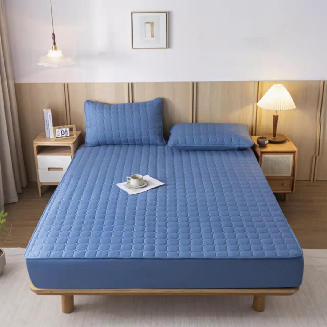 ボックスシーツ 敷きパッド マットレスカバー ベッドパッド 三層構造ベッドカバー 毛玉なしベッドシーツ ふわふわ敷き布団カバー 全周ゴム付き 着脱簡単 柔らかく肌に優しい 吸湿速乾 抗菌防臭 防ダニ 丸洗い可能 オールシーズン USEEWOOW (ダークブルー, ゼミダブル・120×2